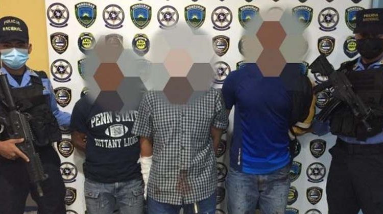 Capturan a tres sujetos acusados de quitarle la vida a su “amigo de tragos” tras una discusión