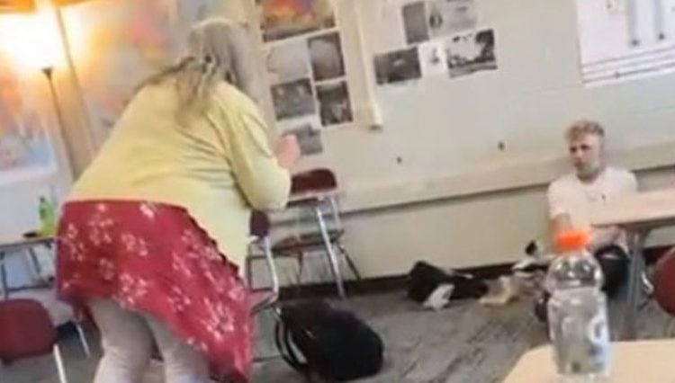 “¡No me importa si estás vacunado, idiota!”: profesora insulta a un alumno sin cubrebocas en una escuela de EE.UU.