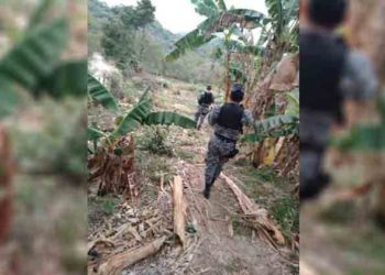 Policías patrullan zonas rurales en busca de pandilleros