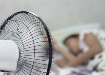 Dormir con el ventilador encendido es un peligro para tu salud