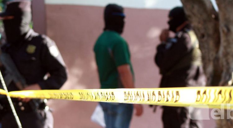 Hombre bebe hasta morir en San Salvador