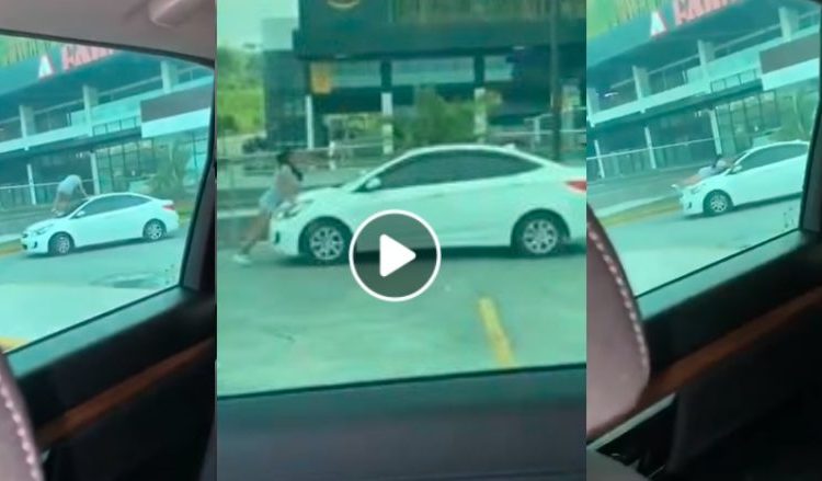 Joven se “trepa” al carro de su pareja donde lleva a otra mujer