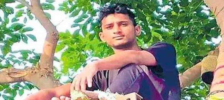 Joven decide vivir en un árbol para no contagiar a su familia de Covid-19, ahora está recuperado
