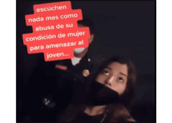 Apodan como #LadyCinepolis a jovencita que amenazó a empleado de un popular cine