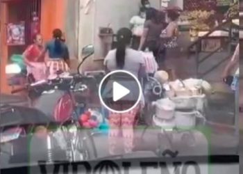 Captan fuerte disputa entre vendedoras de Zacatecoluca