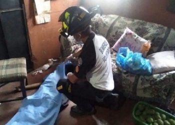 Al calor de los tragos mujer ultima a su compañera tras fuerte discusión