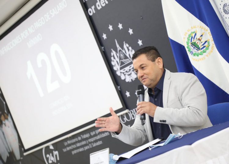 Ministro Rolando Castro inicia 120 procesos sancionatorios a empresas por incumplir el incremento al salario mínimo