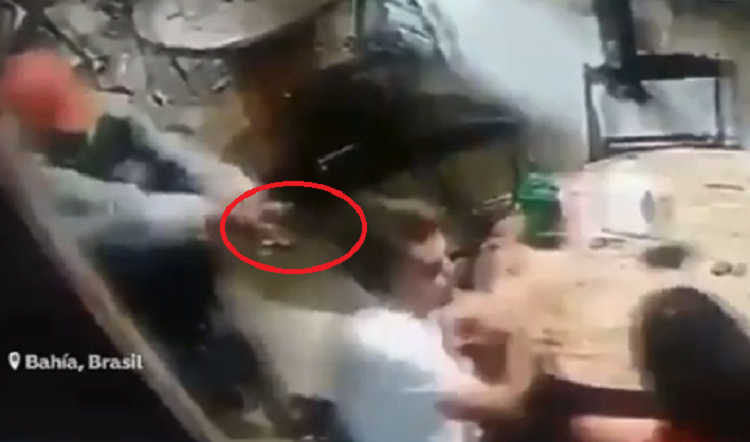 Joven intenta matar a tiros un profesor pero su arma falla tres veces y huye del lugar